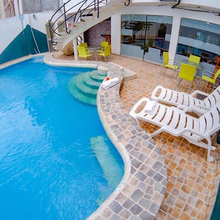 Hotel Jhor Bush Pucallpa Bagian luar foto
