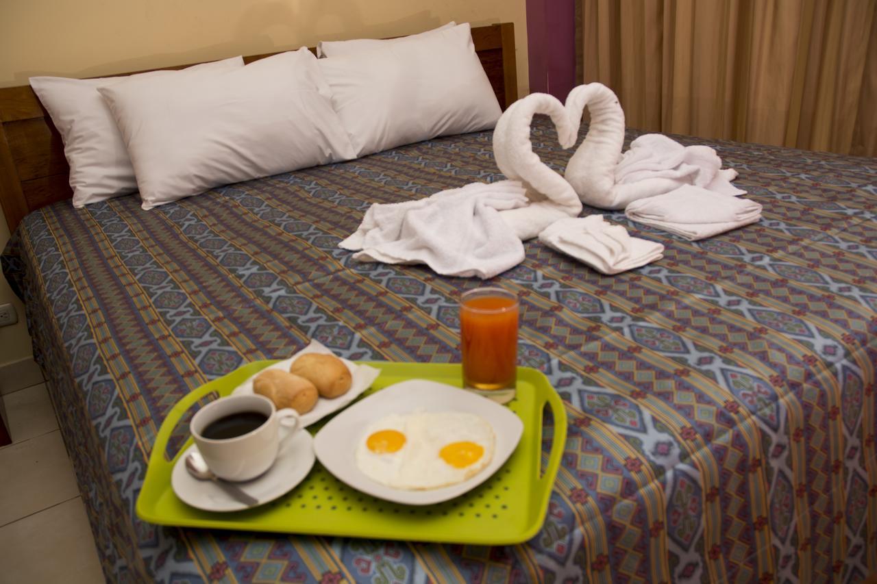 Hotel Jhor Bush Pucallpa Bagian luar foto