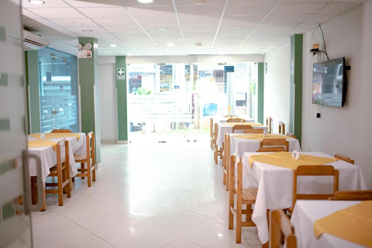 Hotel Jhor Bush Pucallpa Bagian luar foto