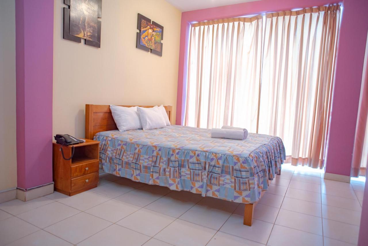 Hotel Jhor Bush Pucallpa Bagian luar foto